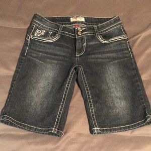 Lei shorts, size 3, Ashley lowrise